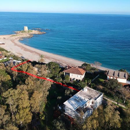 Appartamento Al Mare Via Delle Mimose บารีซาร์โด ภายนอก รูปภาพ